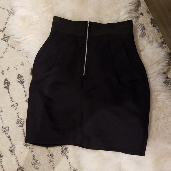 Size S/M : Wilfred 100% silk ! Soft and Comfy 👗💖 - Picture 3 of 7